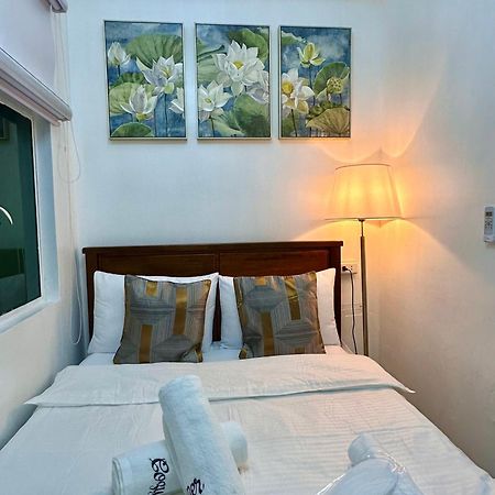 Studio Two Condominium, Alabang - Gold Fiber Wi-Fi -Netflix Ready Muntinlupa City Exterior foto